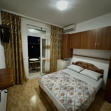 Apartments Cobi Ulcinj Room photo