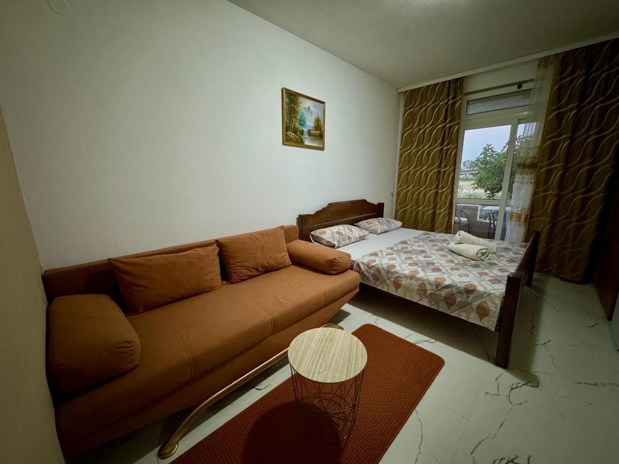 Cobi Apartment