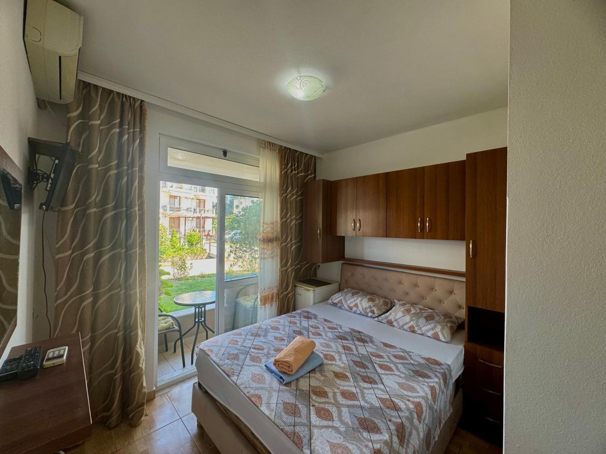 Cobi Apartment