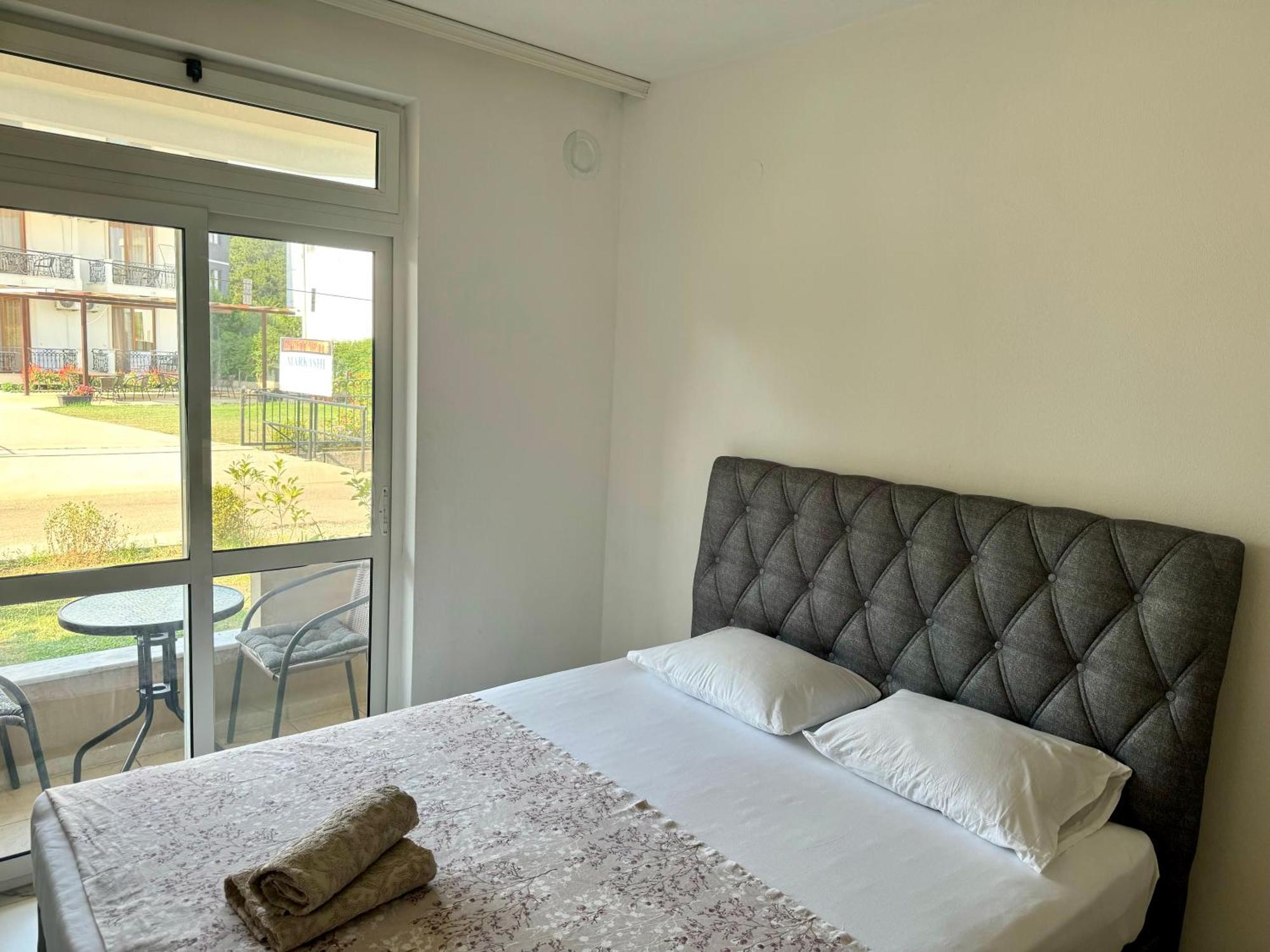 Cobi Apartment